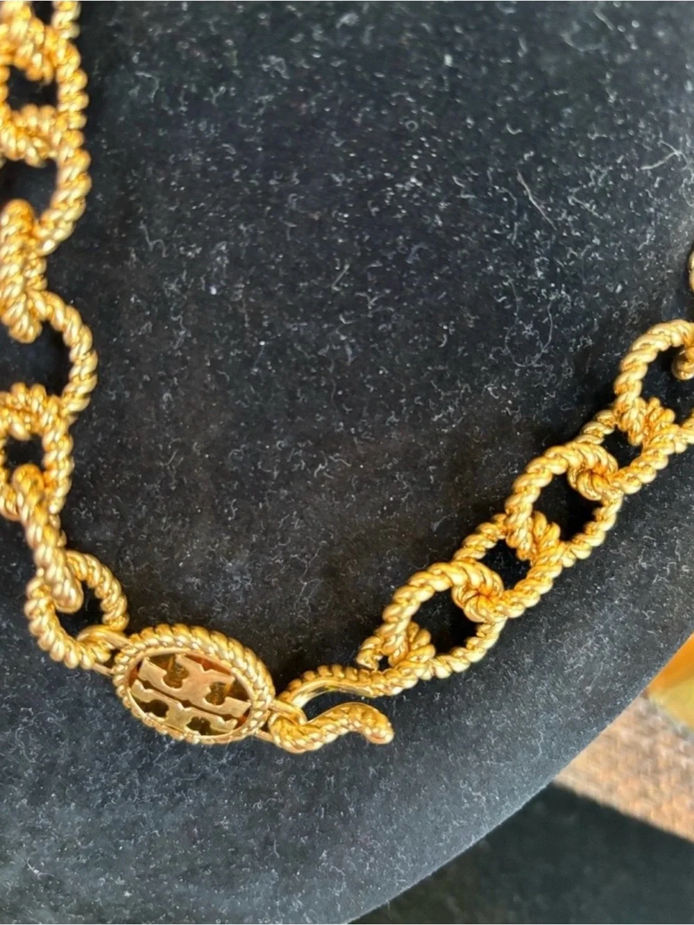Tory Burch Twisted Rope Link Necklace in Gold Tone